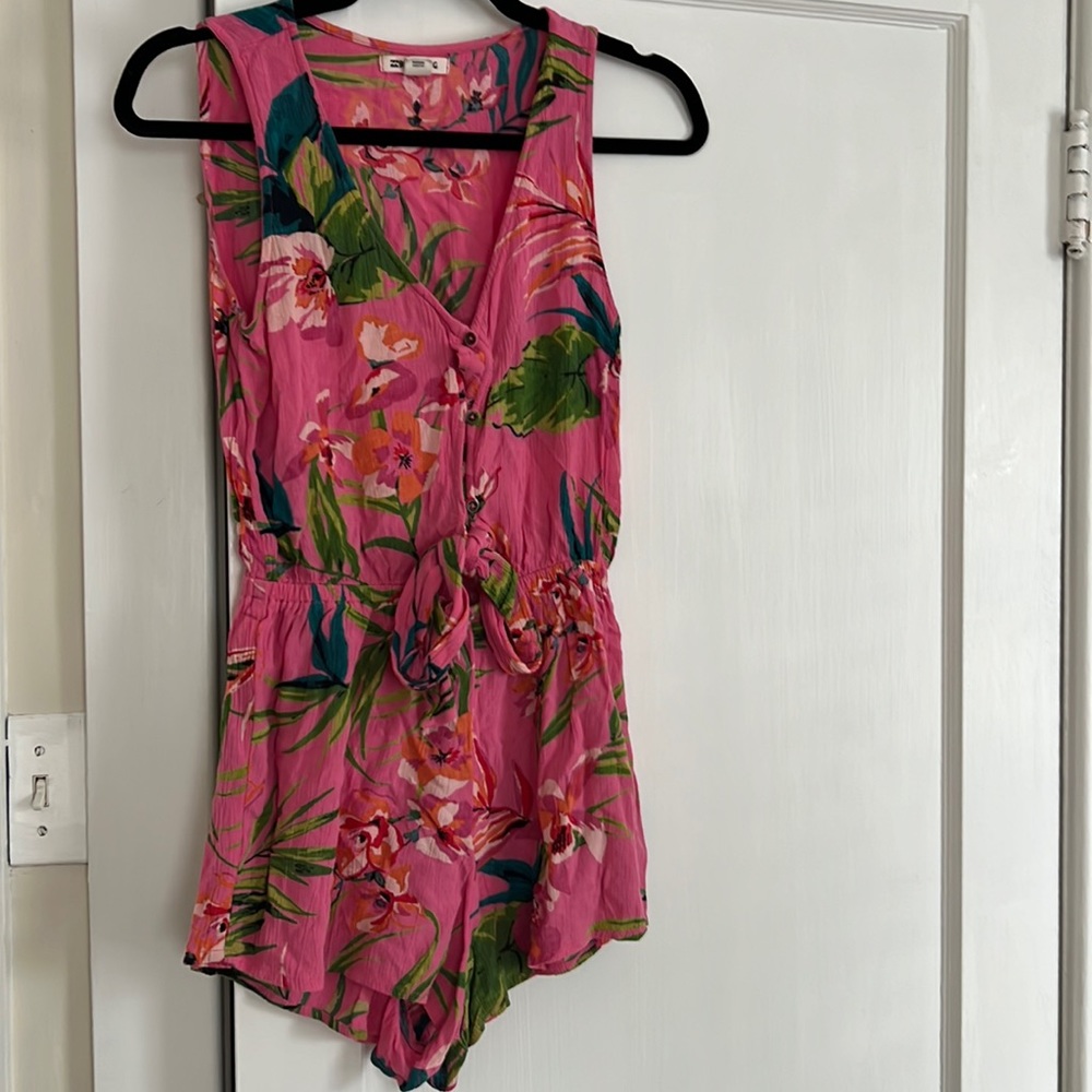 Billabong tropical romper